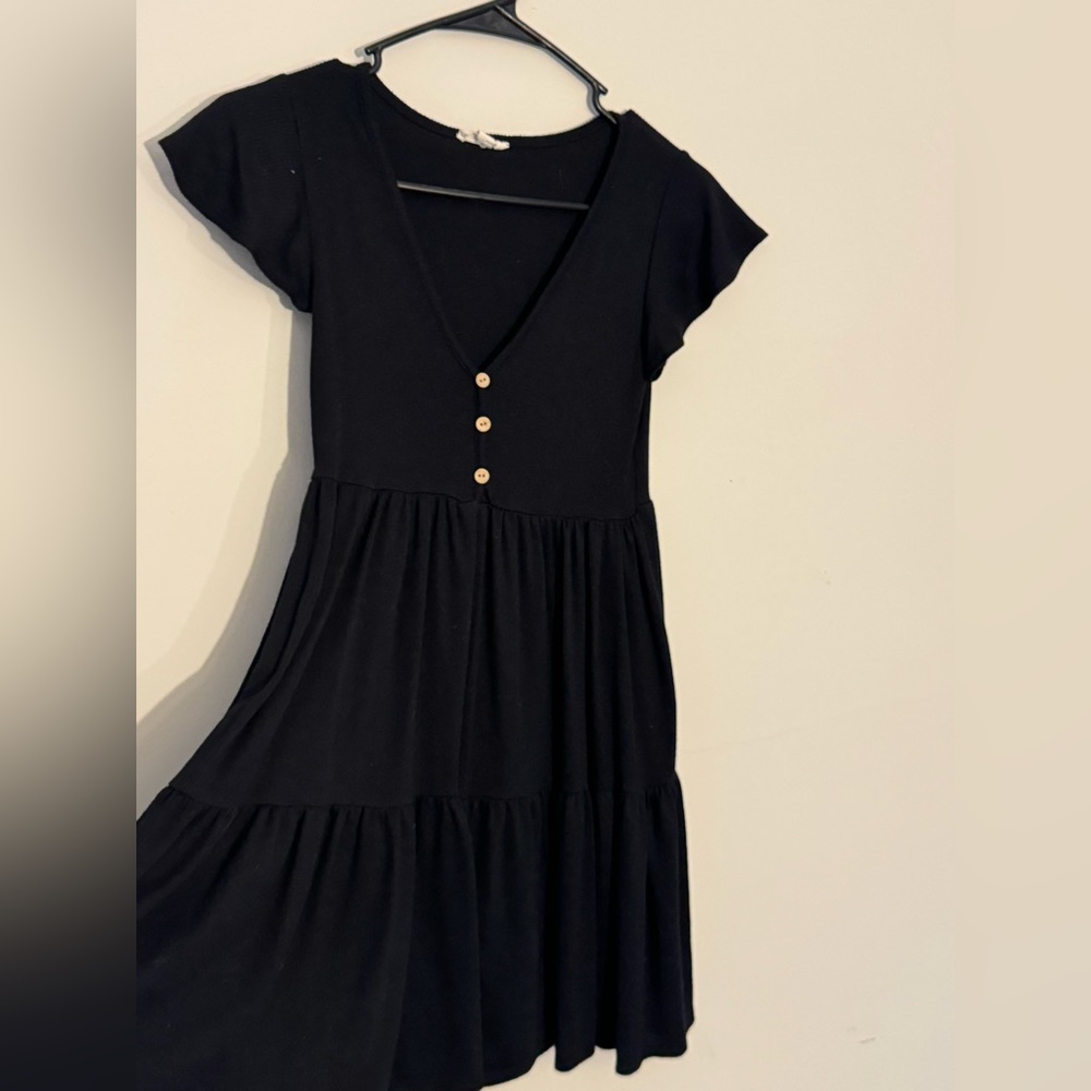Black flowy dress
